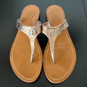 Tory Burch flip flops. Like new. Size 8  | Everything MUST go
